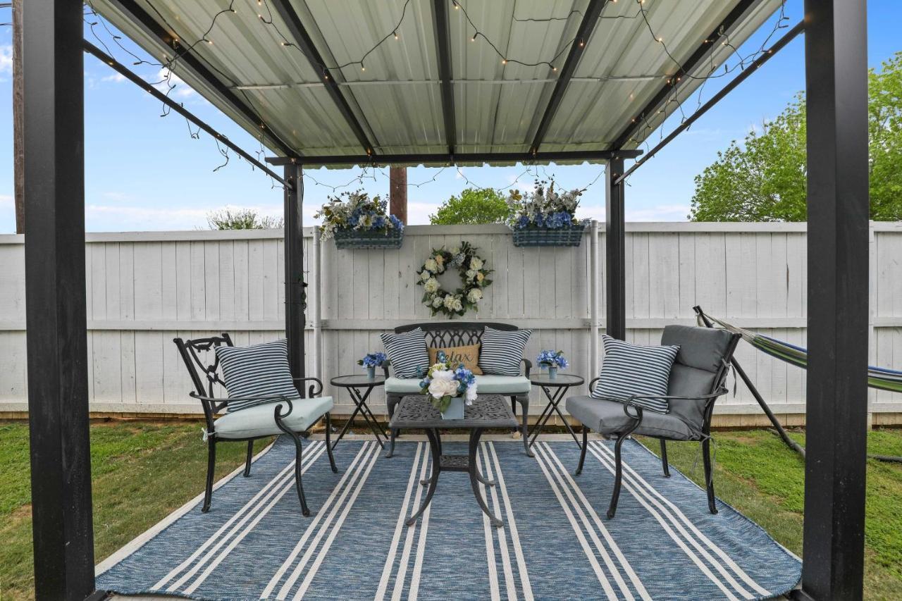 Pet-Friendly Lake Dallas Home Near Lewisville Lake Bagian luar foto