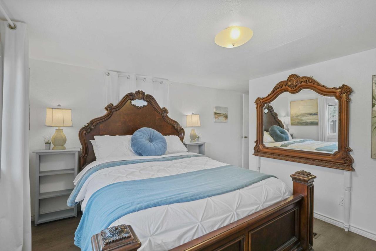 Pet-Friendly Lake Dallas Home Near Lewisville Lake Bagian luar foto